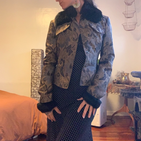 Jacket - Picture 2 of 6